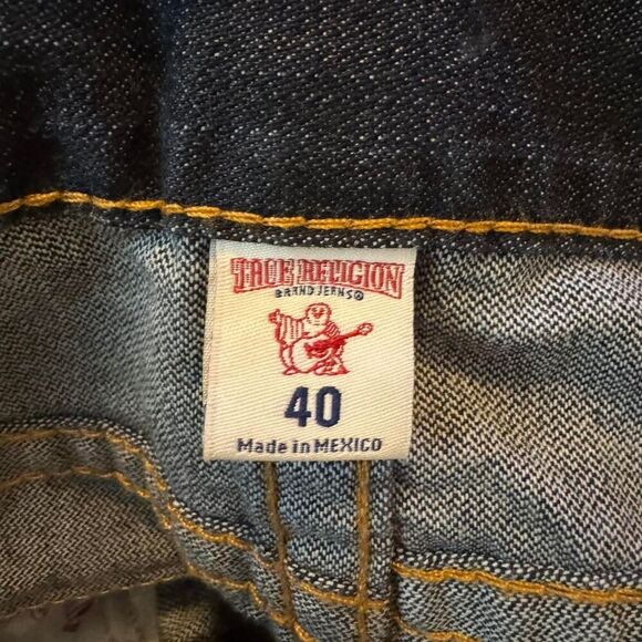True Religion Dark wash straight leg denim jeans with back flap pockets sz 40 - Picture 3 of 7